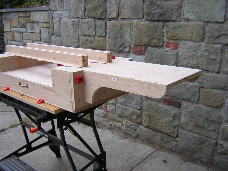 Chop Saw Table Stand http://projectplans.net/workbench-plans/chop-saw 